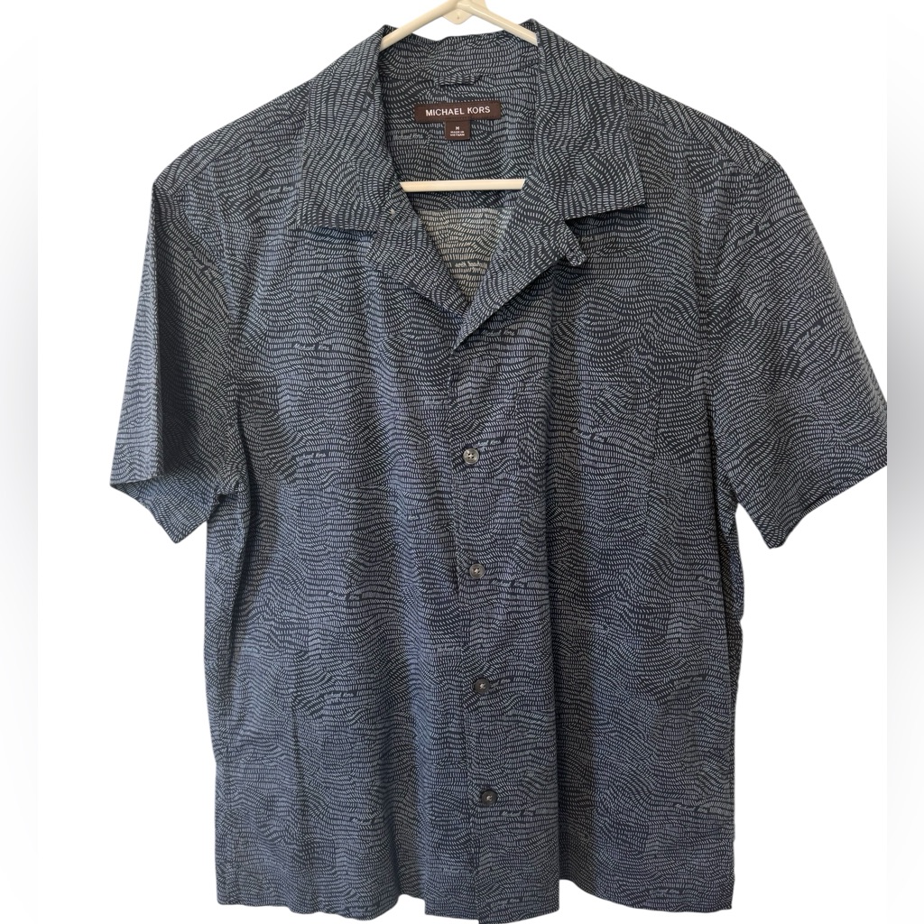 Michael Kors Men's Blue Pattern Short Sleeve Shirt Size Medium Button Down Dress